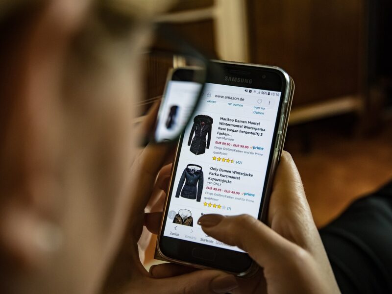 Como Economizar Dinheiro com Compras Online: Truques e Descontos