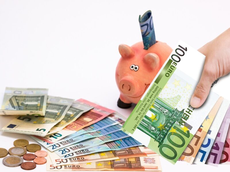 Desafios de Economia: Como Juntar Dinheiro com Pequenas Mudanças Diárias